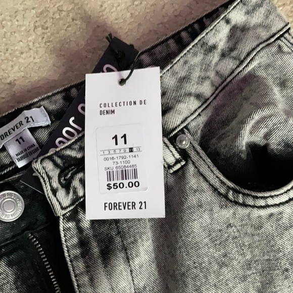 New Jogger Jeans - Picture 3 of 3